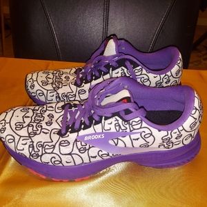Women Brooks Launch 7 Running Shoes